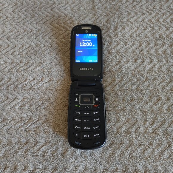 Samsung Rugby 4 SM-B780A Flip Phone - Black - Picture 5 of 9